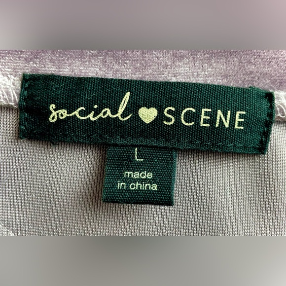 Social Scene Button Down Top - Picture 5 of 6
